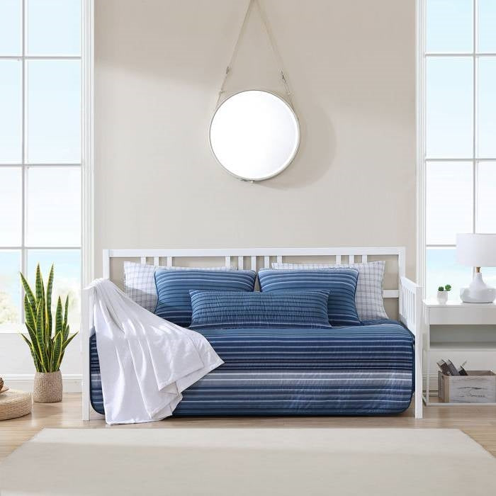 All-Season Coastal Cotton Daybed Cover | HomePacific