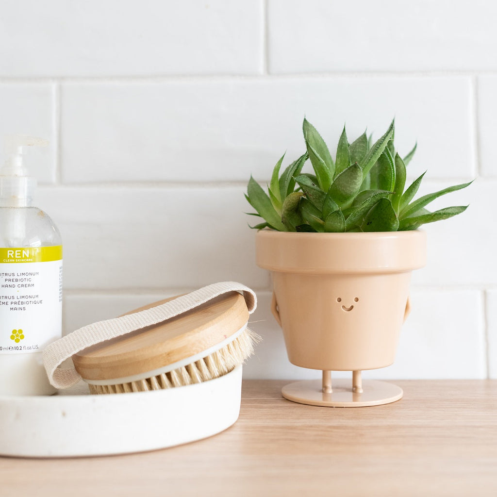 Charlie: Standing Plant Pot by originalearthlings