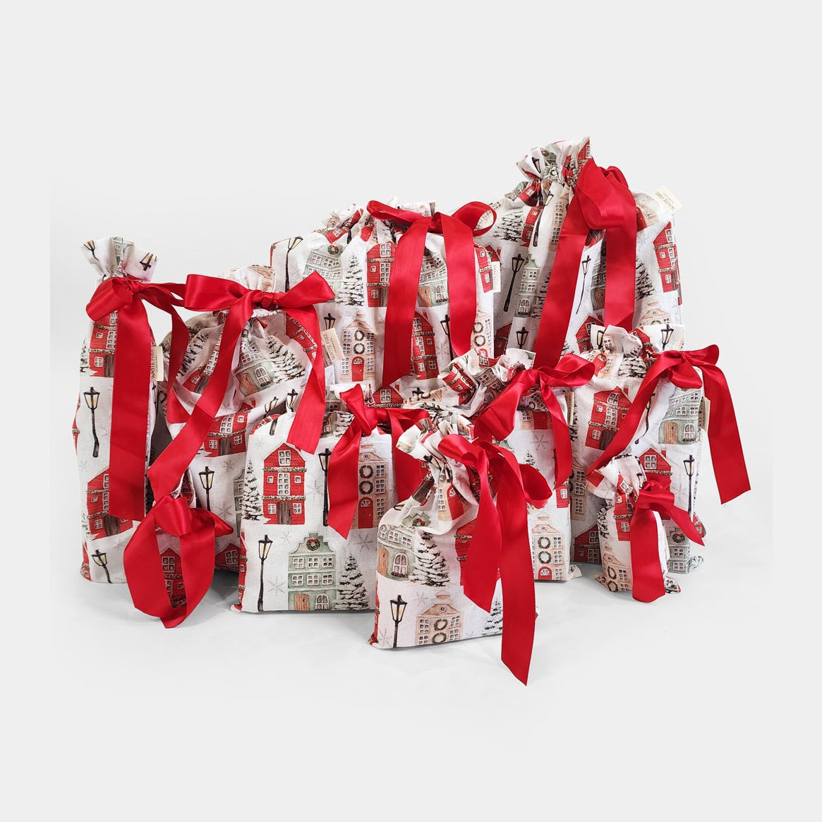 Christmas Cottages (Reusable Gift Bag Set)