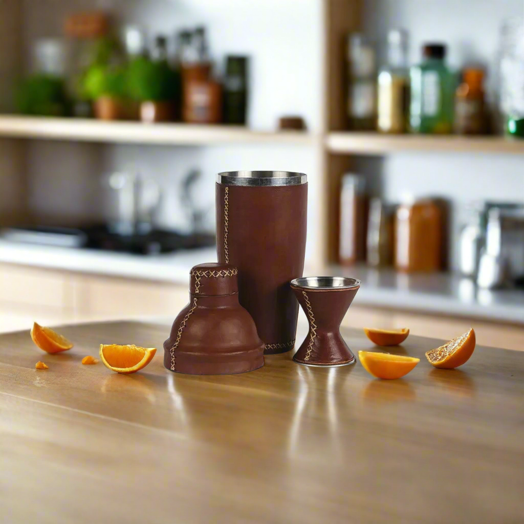 Coctelera | Leather Cocktail Shaker + Jigger by Bati