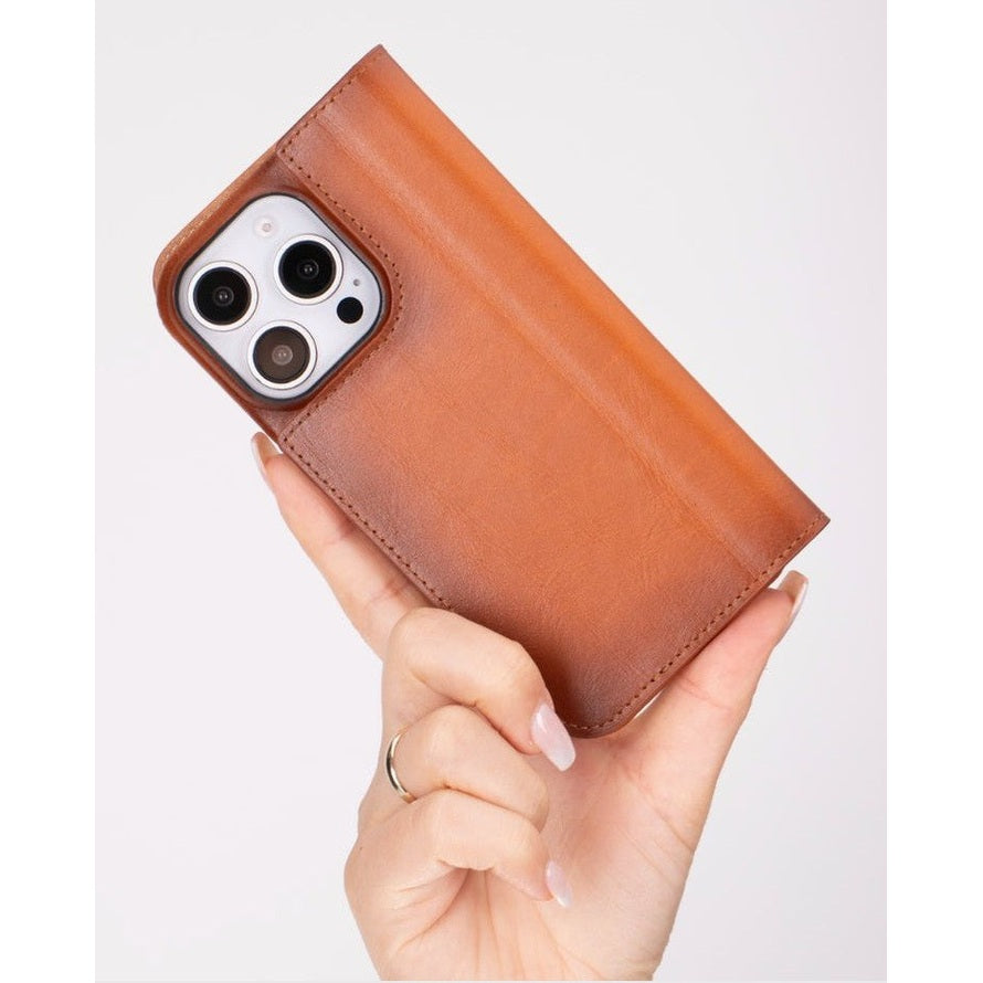 Decatur Leather iPhone 16 Pro Folio Case