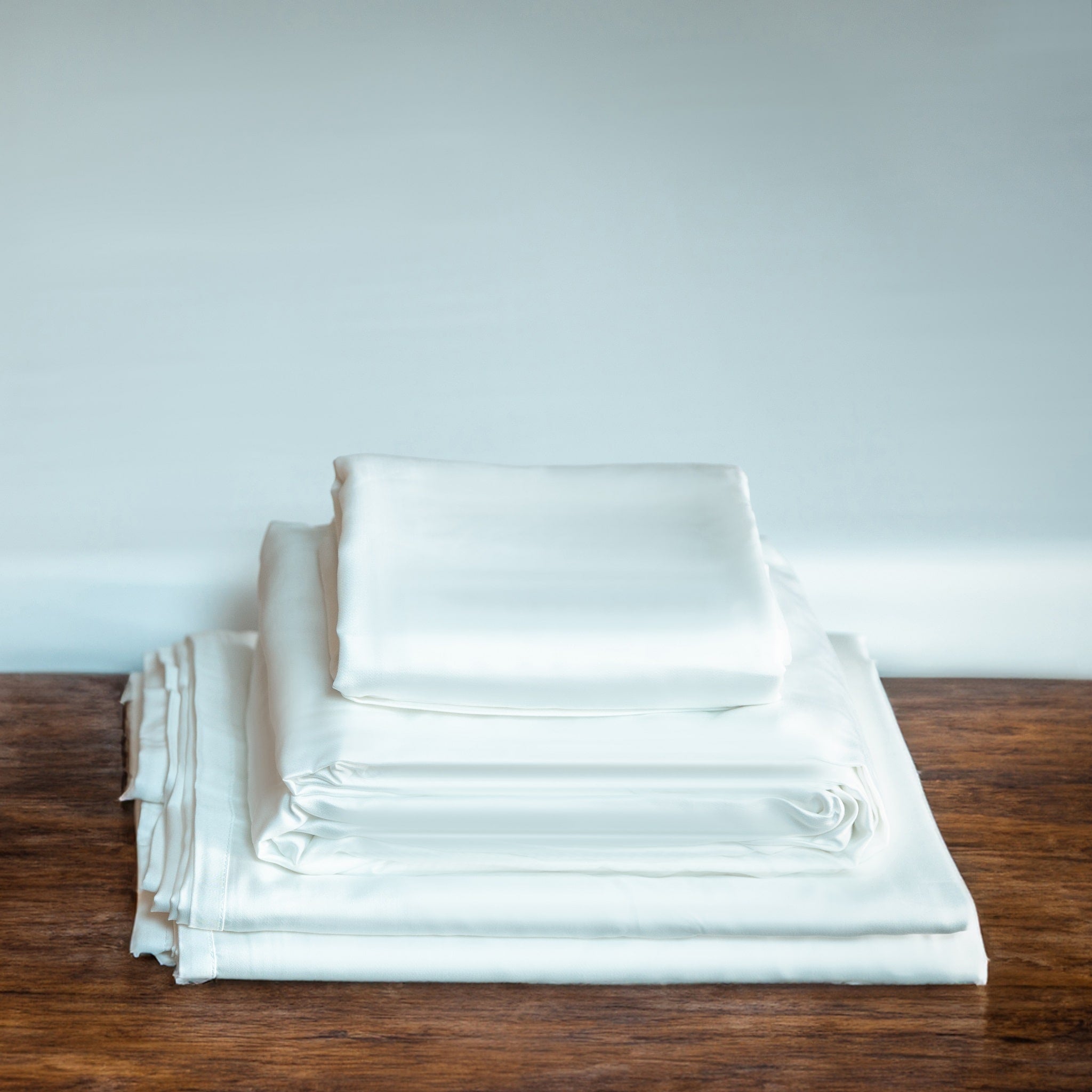 Eucalyptus Silk Sheets For Cooling Breathable Comfort by ecobrands®