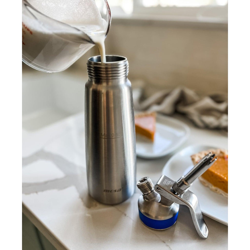 Frieling 0.5L Cream Whipper and 10-pack Charger Set by Küchenprofi USA