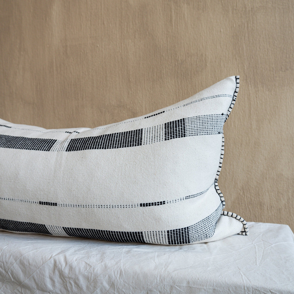 Fulcrum Onyx Oversized Cotton Lumbar Pillow