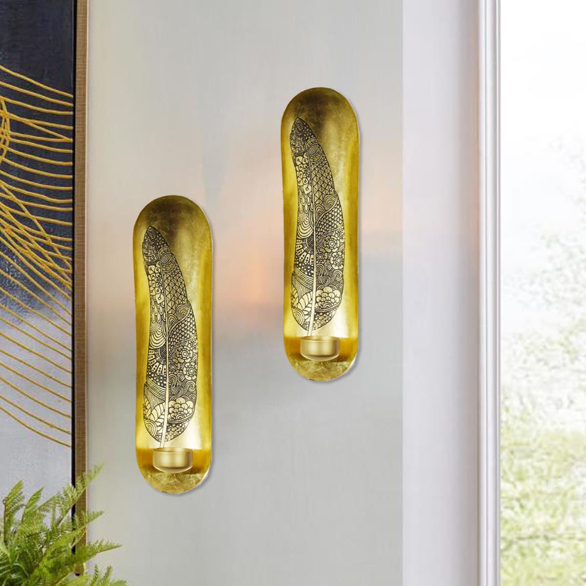 Gilded Ornate Feathered Wall Sconces Pair | Decozen