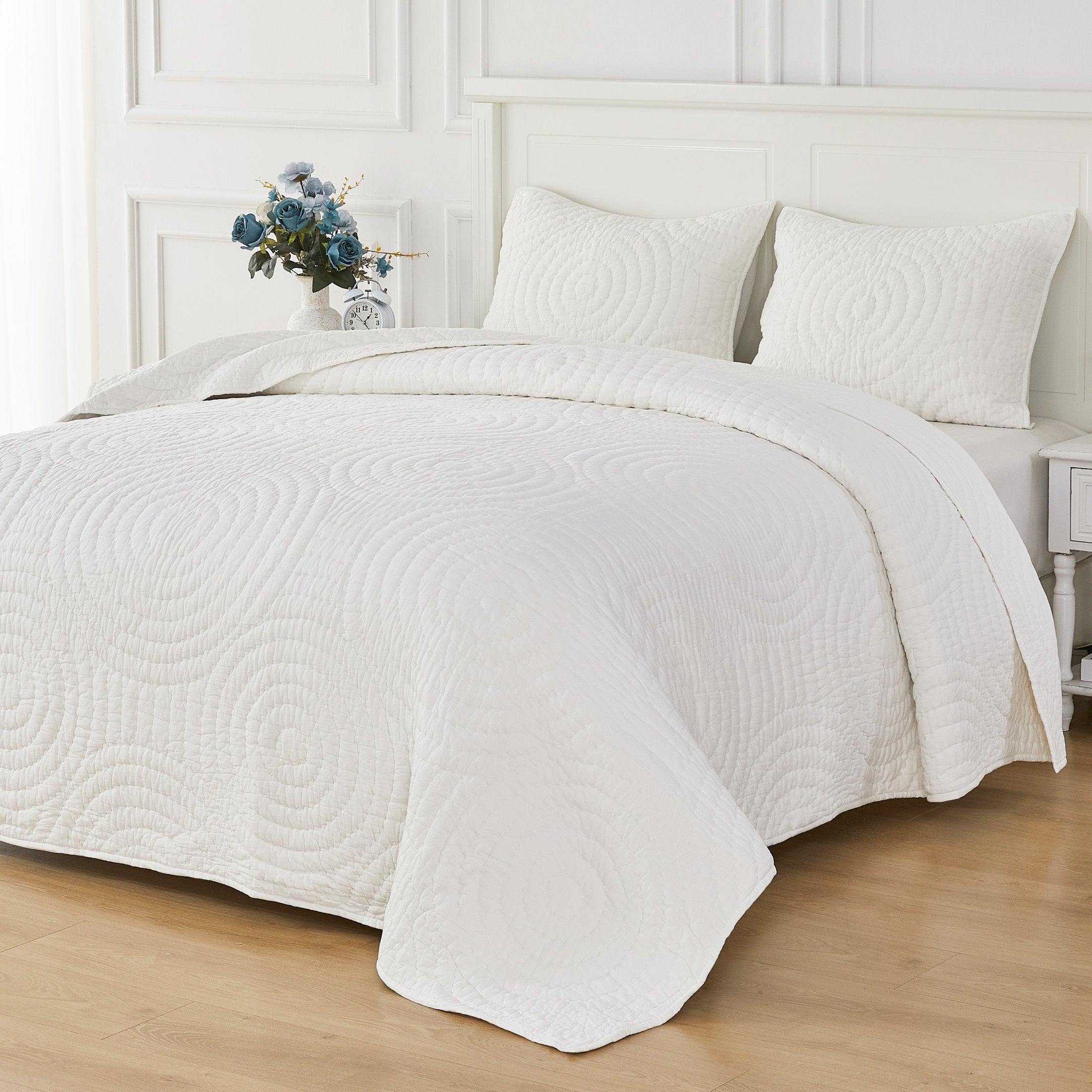 Halo Cotton Voile Hand Stitched Quilt Set by Mélange Home