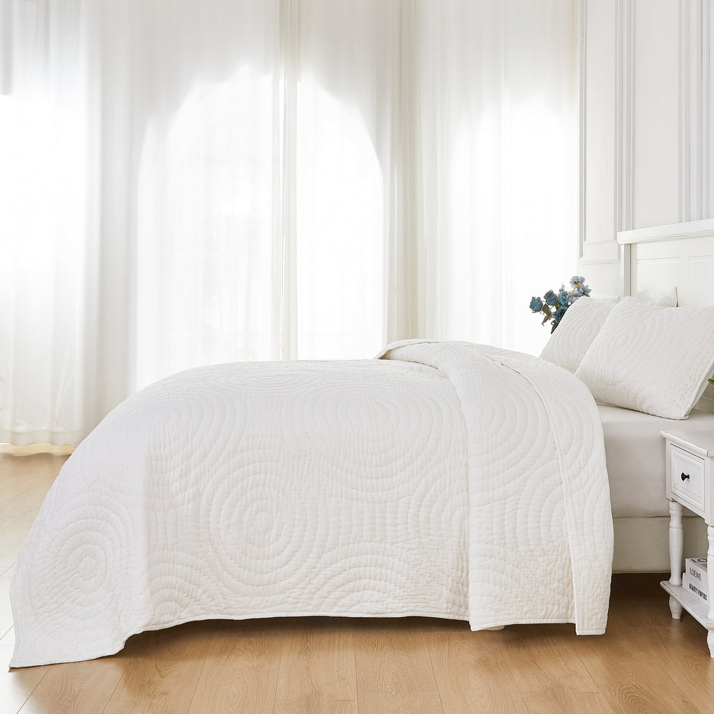 Halo Cotton Voile Hand Stitched Quilt Set by Mélange Home