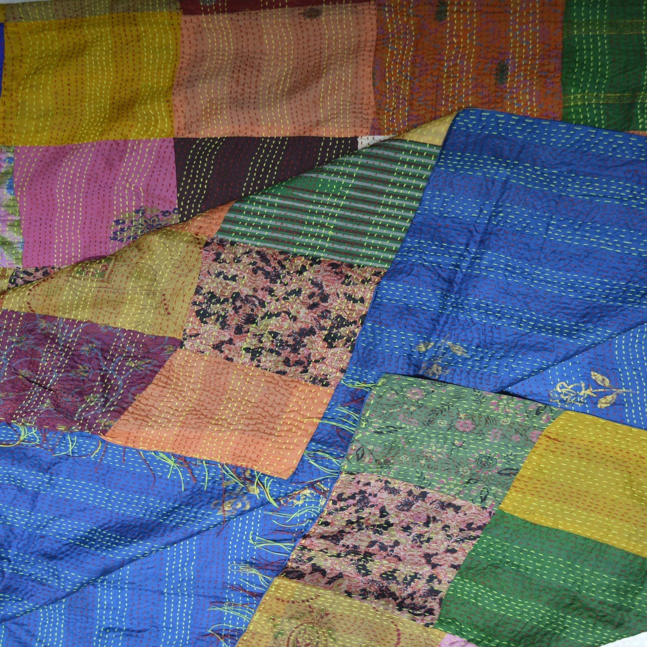 Hand Stitched Kantha Silk Throw Vintage | DC-OMSutra