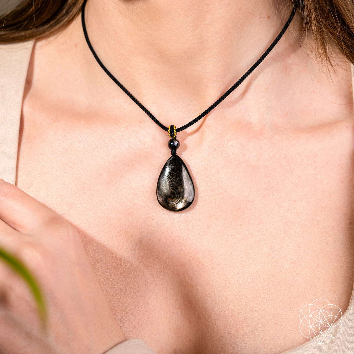 Hypersthene Teardrop Pendant Manifestation | Conscious Items