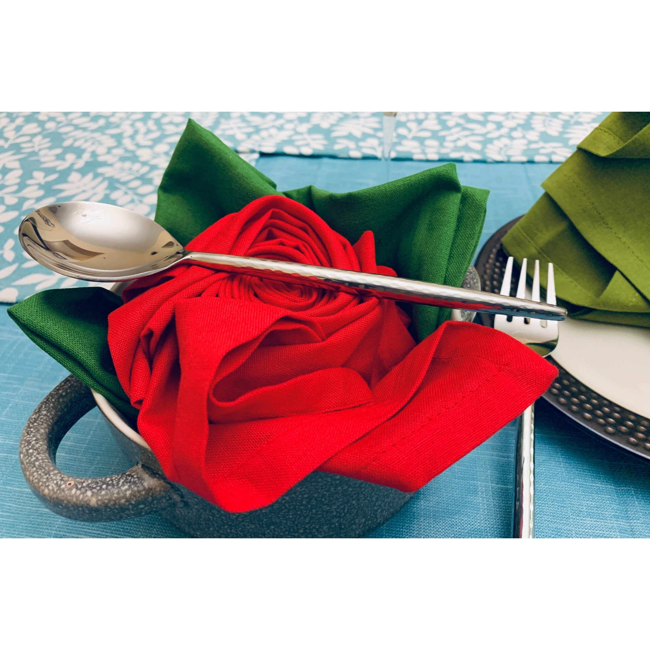 Stainless Steel Hammered Flatware Set 20pcs | Vibhsa