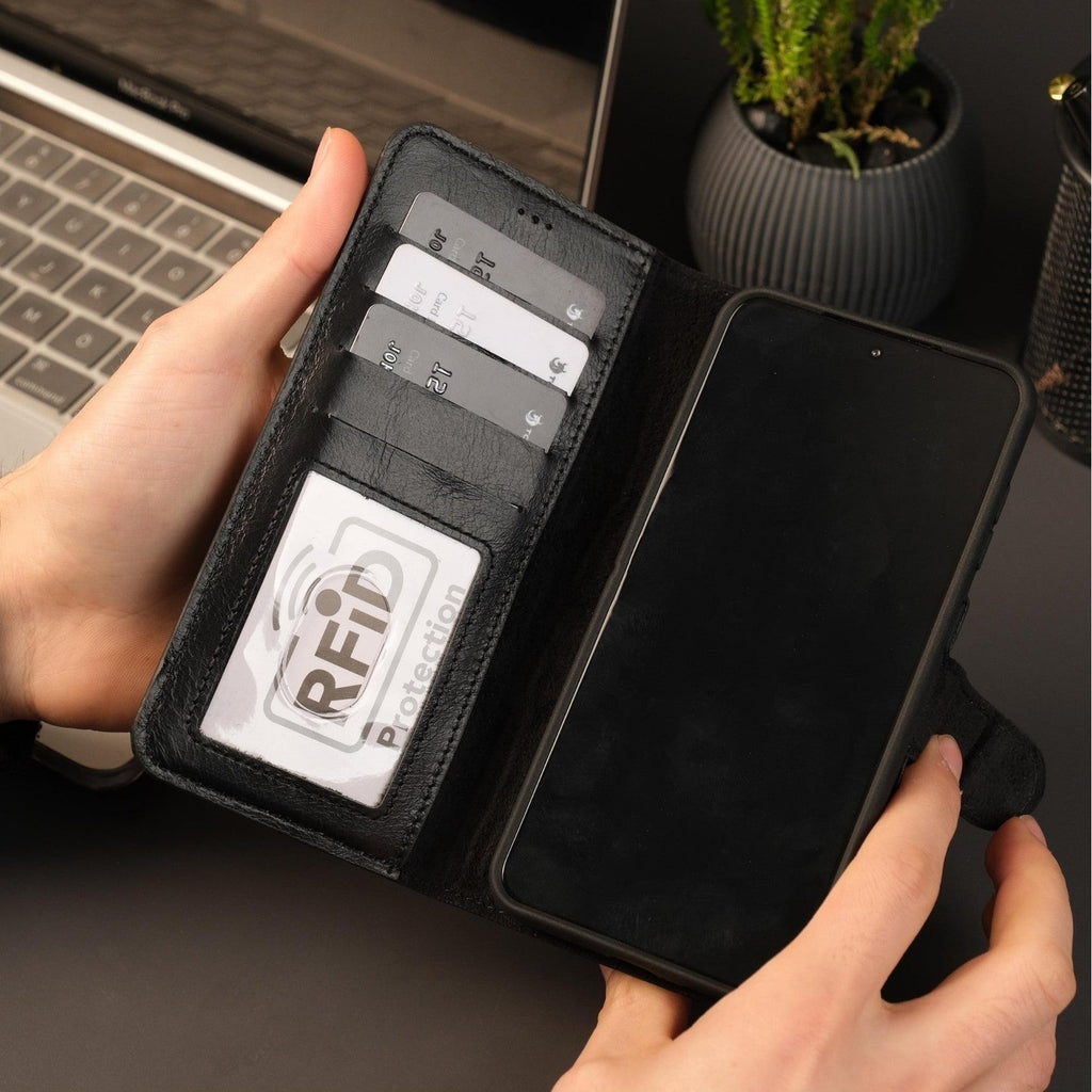 Leather Samsung Galaxy S25 Wallet Case | Buffalo
