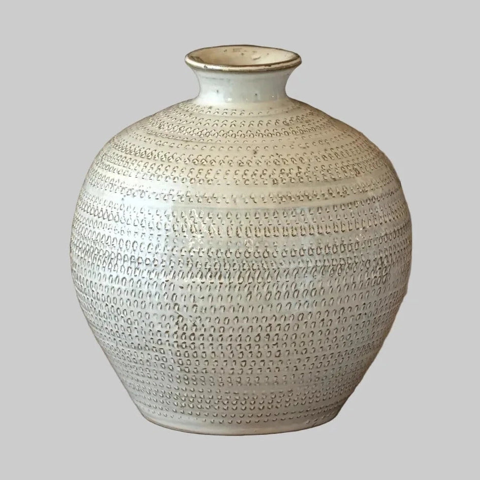 Lupe Vase