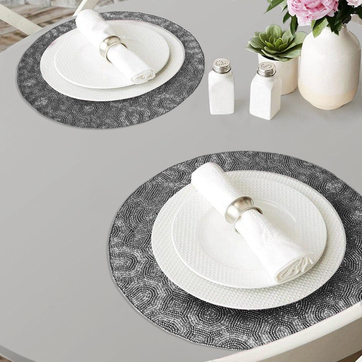 Luxurious Beaded Placemats With Satin Backing | Decozen