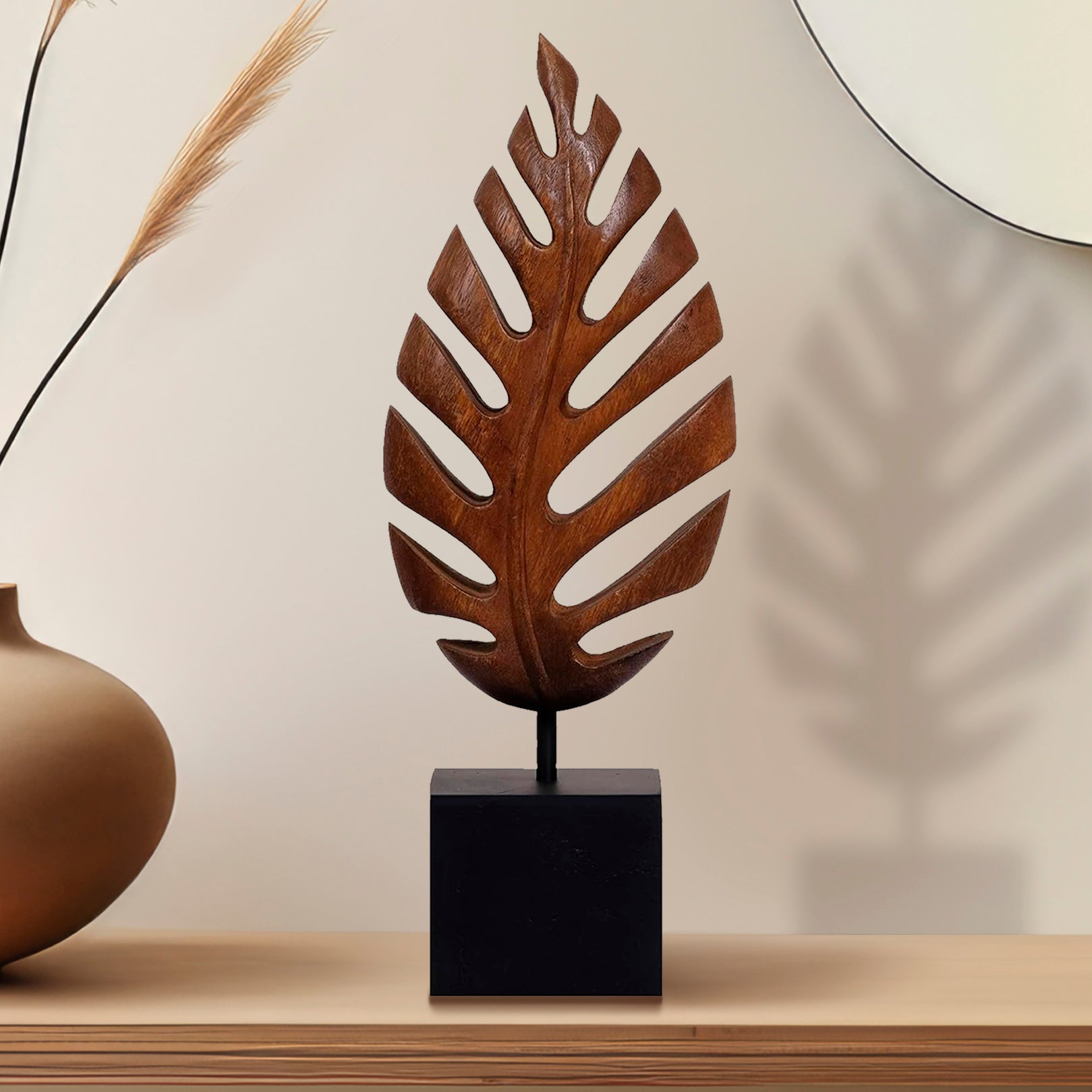 Madilyn Leaf – Hand-Carved Wooden Sculpture, Artistic Home Décor, Gift for Mom