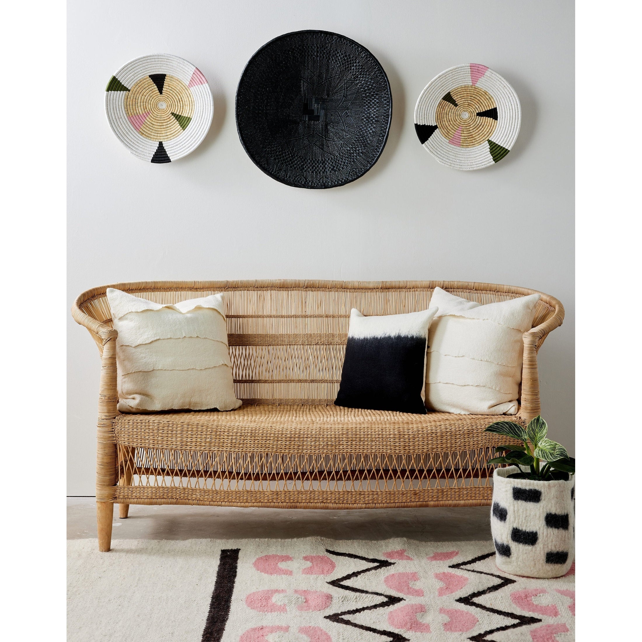Mosaic Bullseye Wall Basket