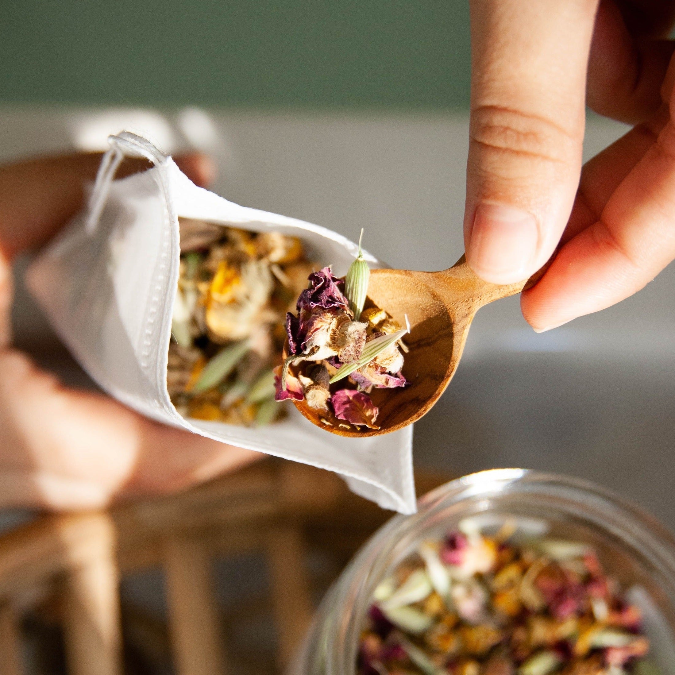 Organic Avena Sativa Oats Bath Tea | DC-Slow North