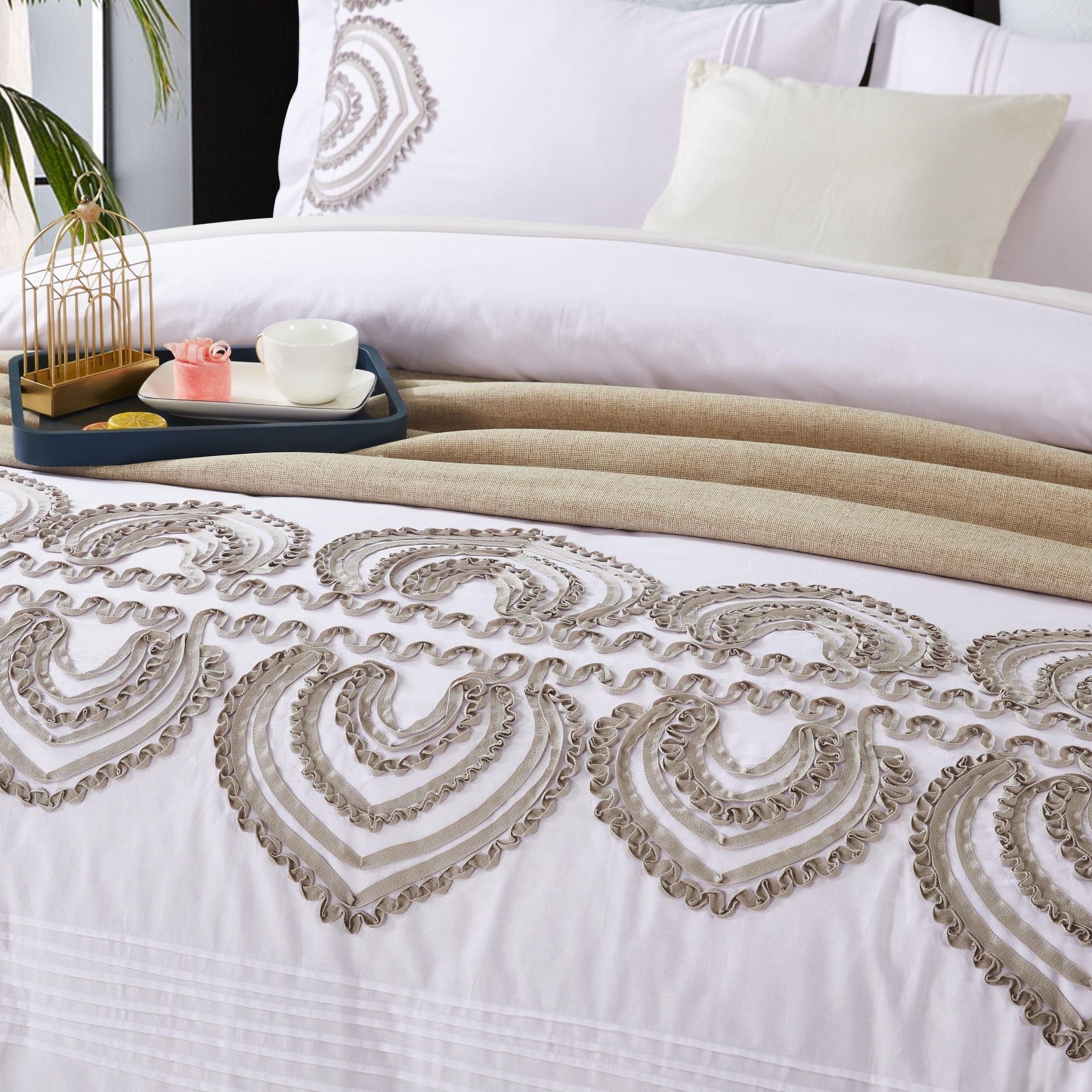 Padma Embroidered Duvet Set by Mélange Home