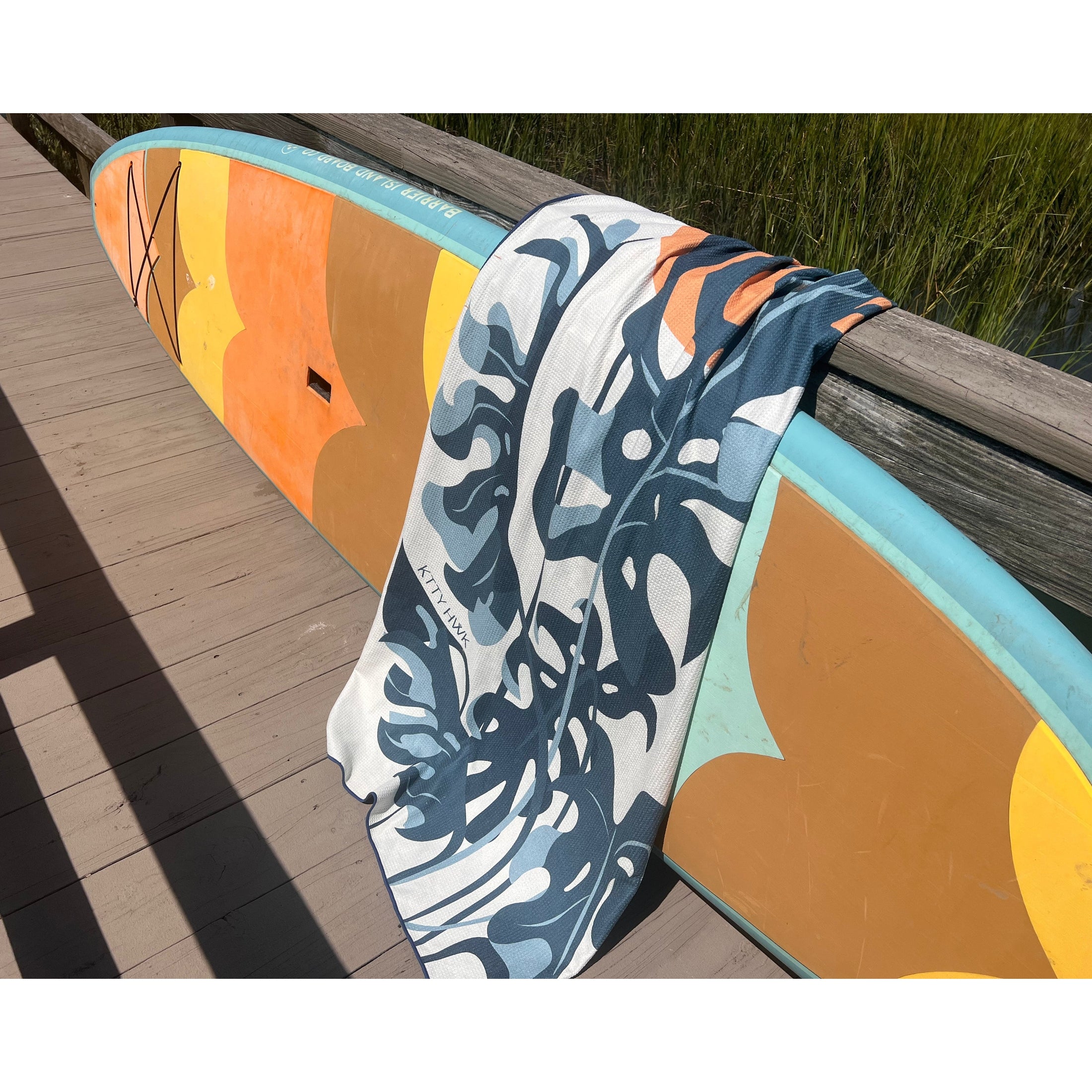 Premium Sand-Free Beach Towel Waffle Weave | KTTYHWK