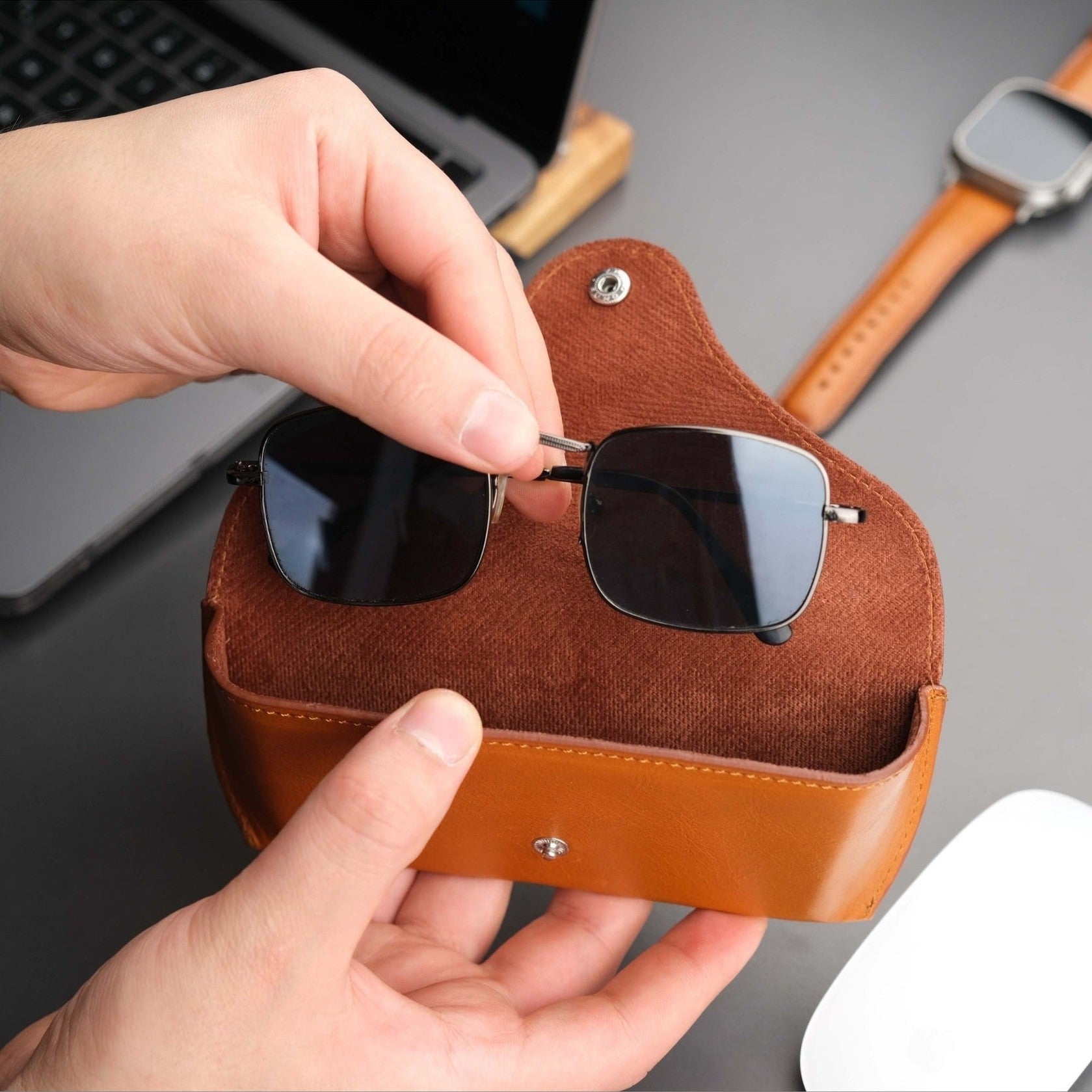 Rochester Full-Grain Leather Eyeglass Case