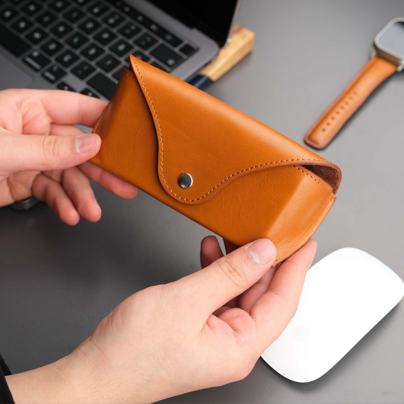 Rochester Full-Grain Leather Eyeglass Case