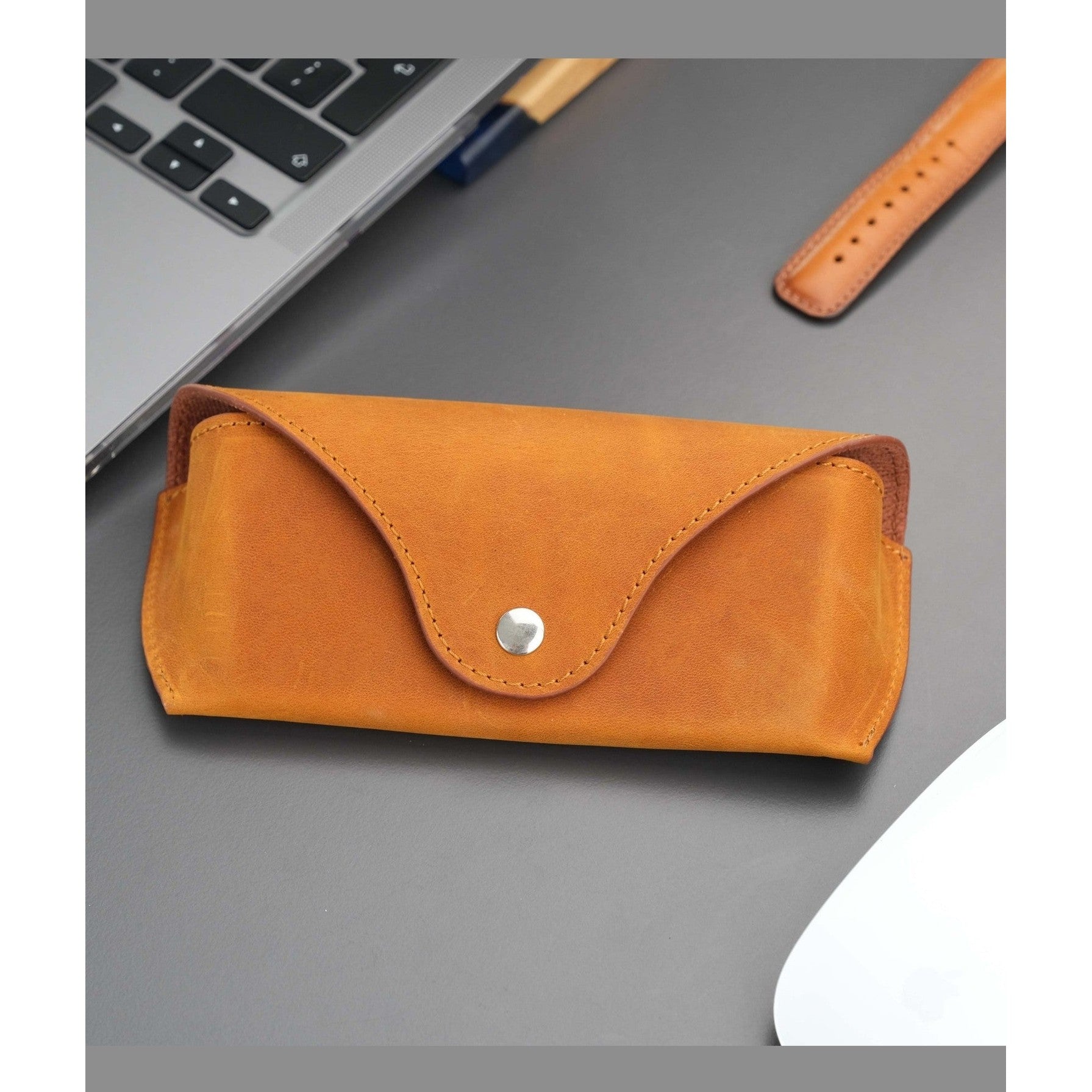 Rochester Full-Grain Leather Eyeglass Case