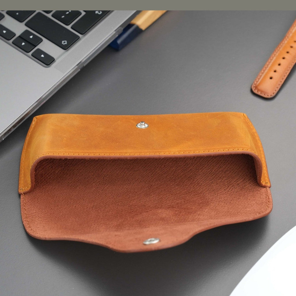 Rochester Full-Grain Leather Eyeglass Case