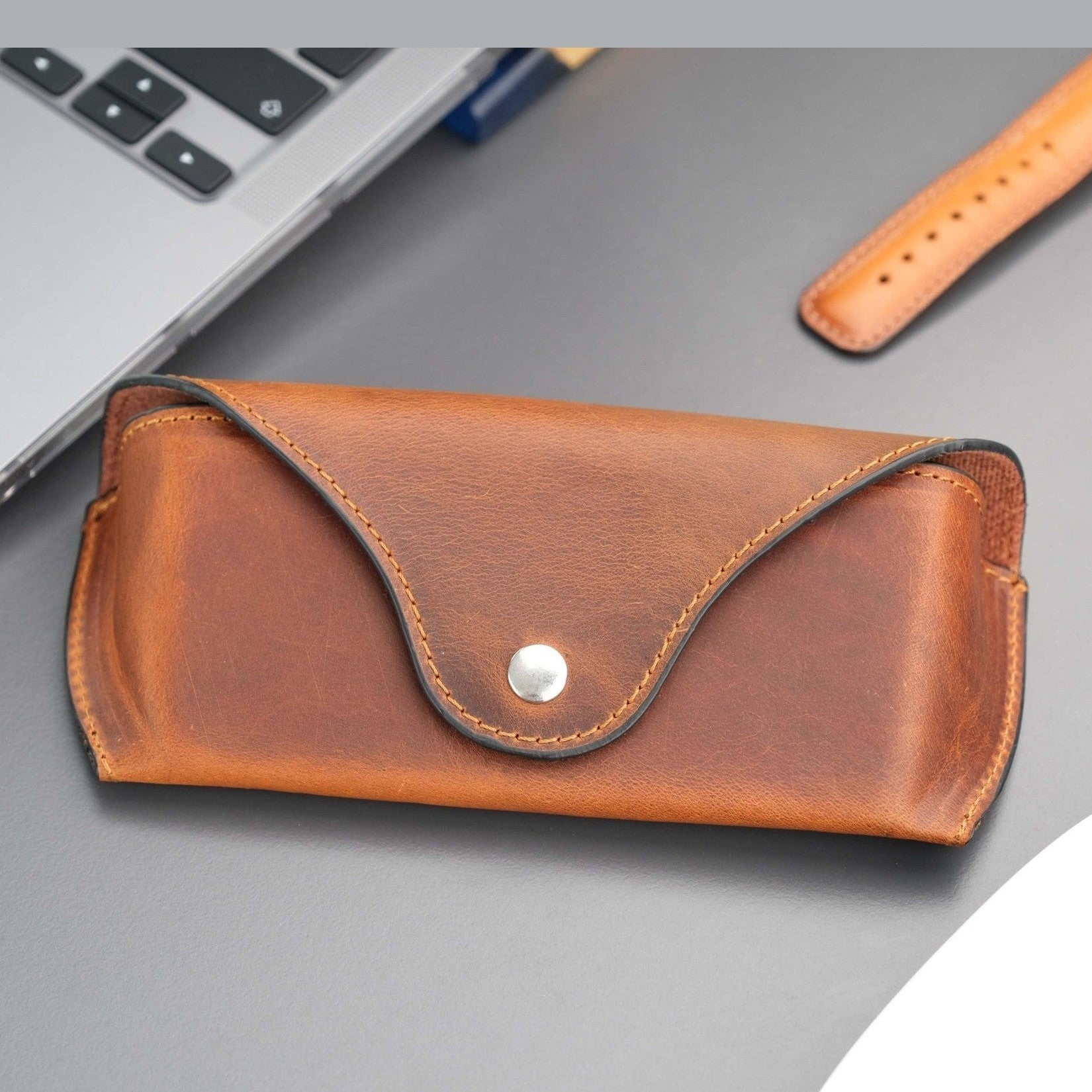 Rochester Full-Grain Leather Eyeglass Case