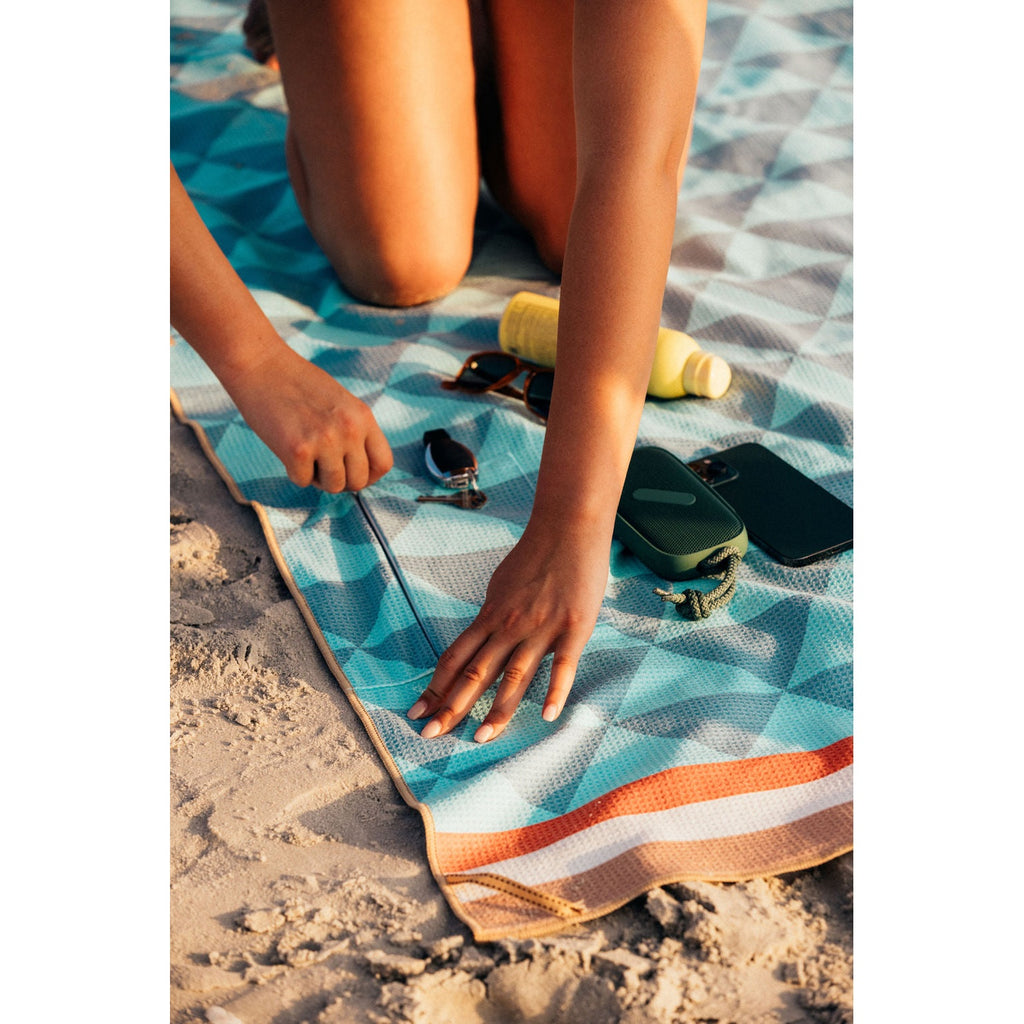 Sand Free 350GSM Hyperabsorbent Waffle Towel | KTTYHWK