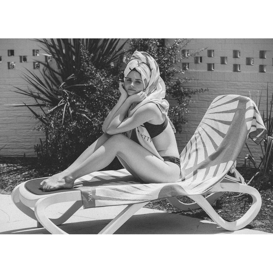 Sand-Free 350GSM Waffle Quick-Dry Beach Towel | KTTYHWK