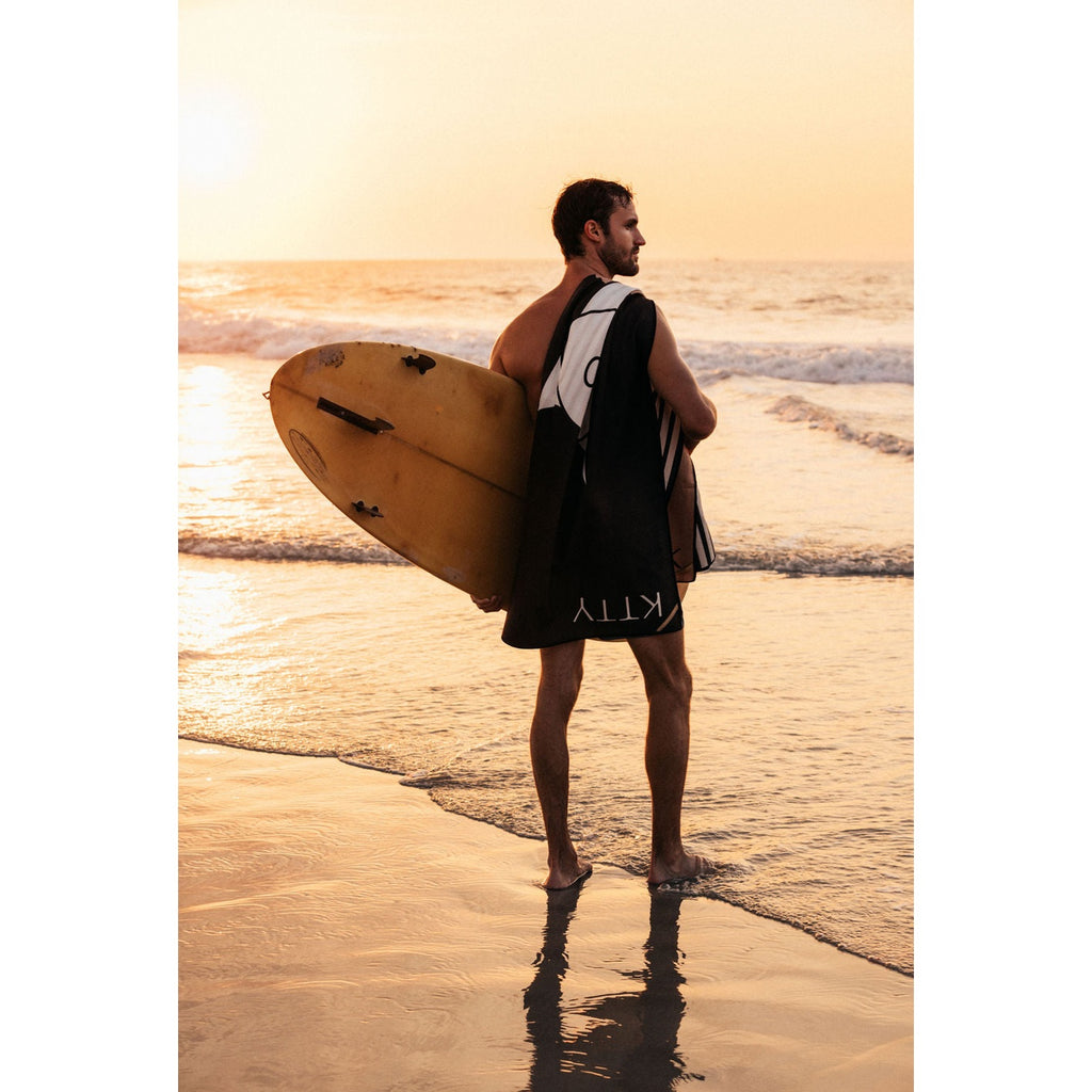 Sand-Free Waffle Beach Towel Hidden Pocket | KTTYHWK