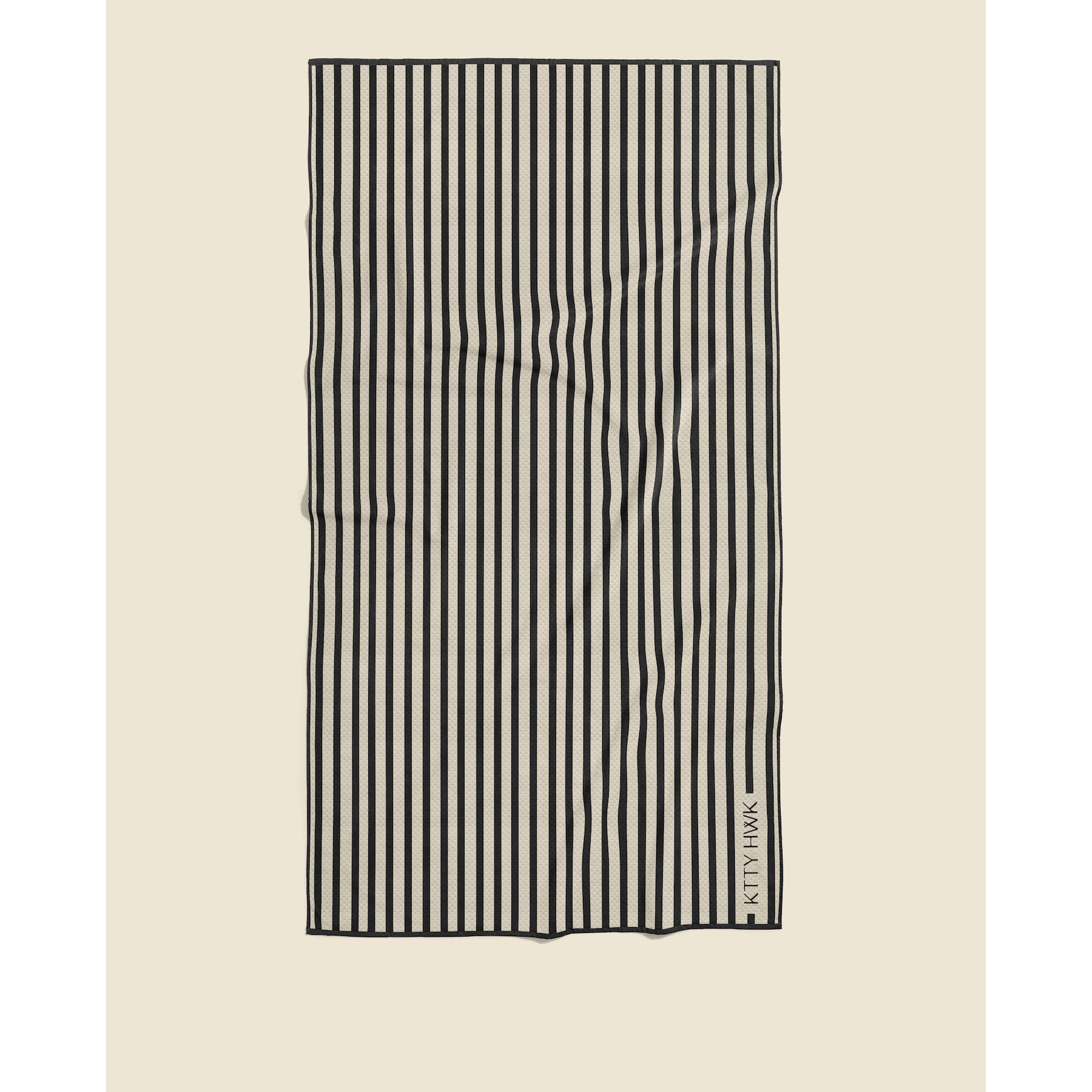 Sand-Free Waffle Beach Towel Hidden Pocket | KTTYHWK