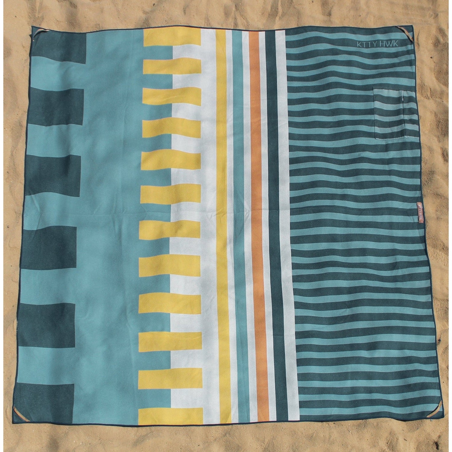 Sand-Free Waffle Towel Adventure Ready Gear | KTTYHWK
