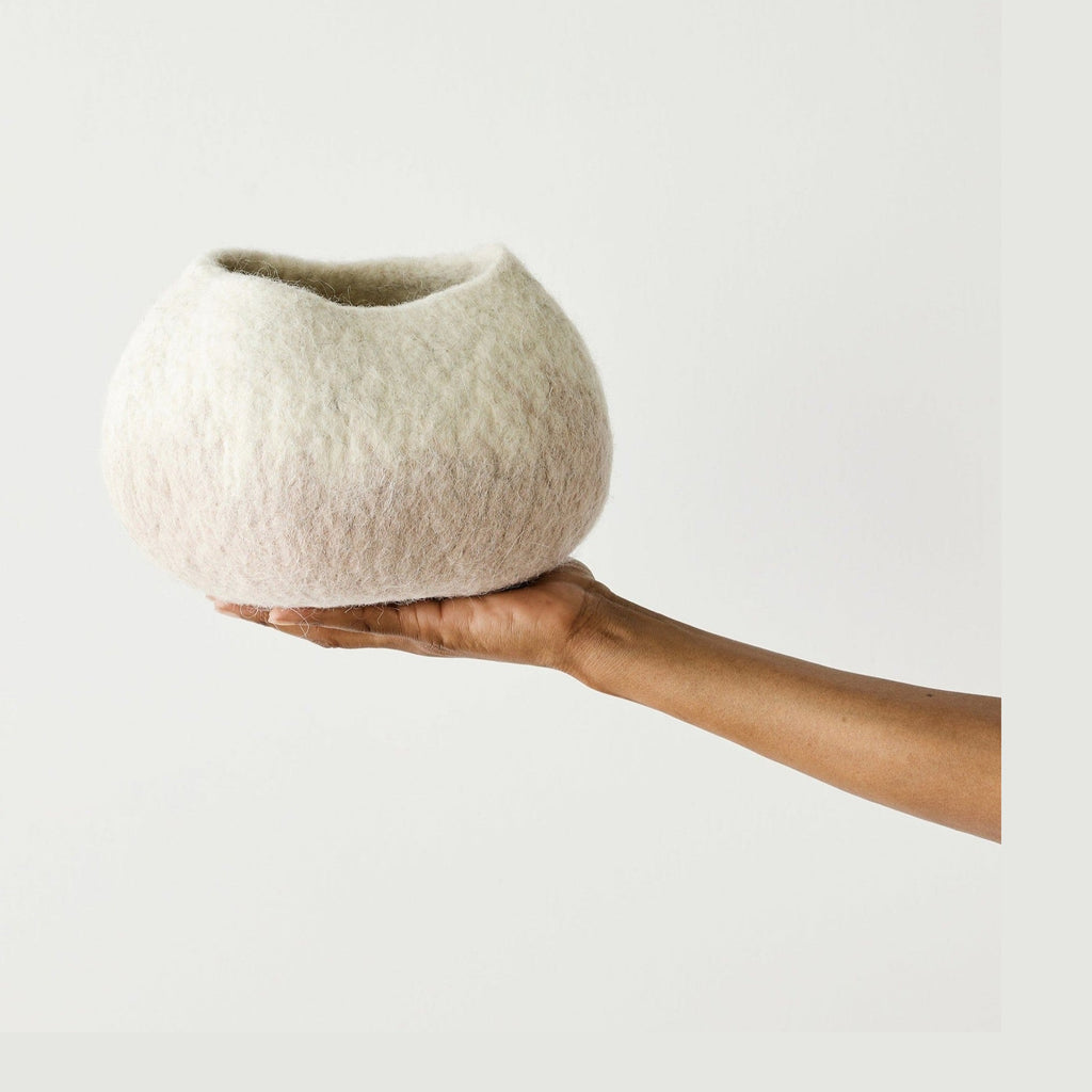 Soft Stone Ombre Decorative Wool Ukhamba Bowl