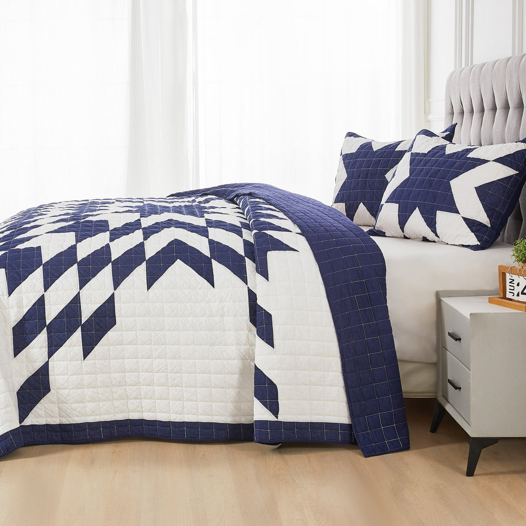 Star Patch Patchwork Cotton Quilt Set by Mélange Home