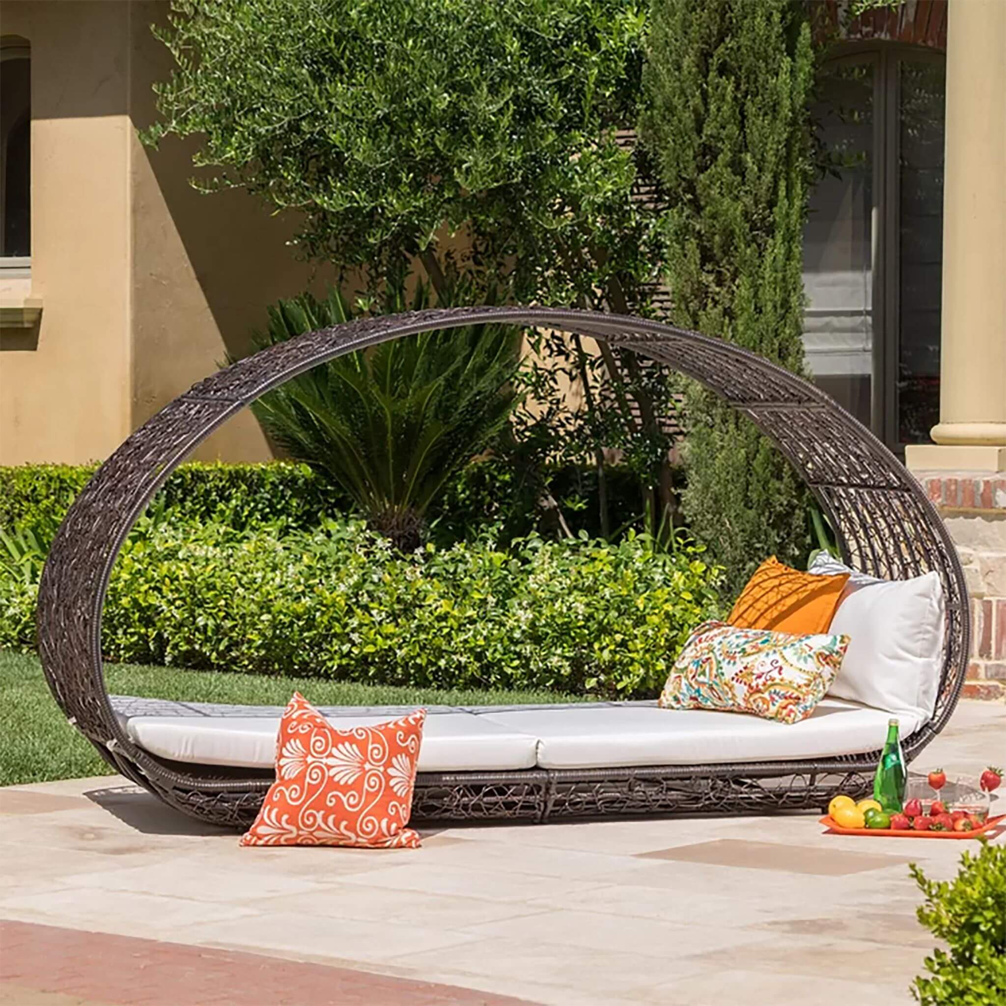 Weatherproof Aluminum Framed Wicker Daybed Luxurious | Saksby Wholesale