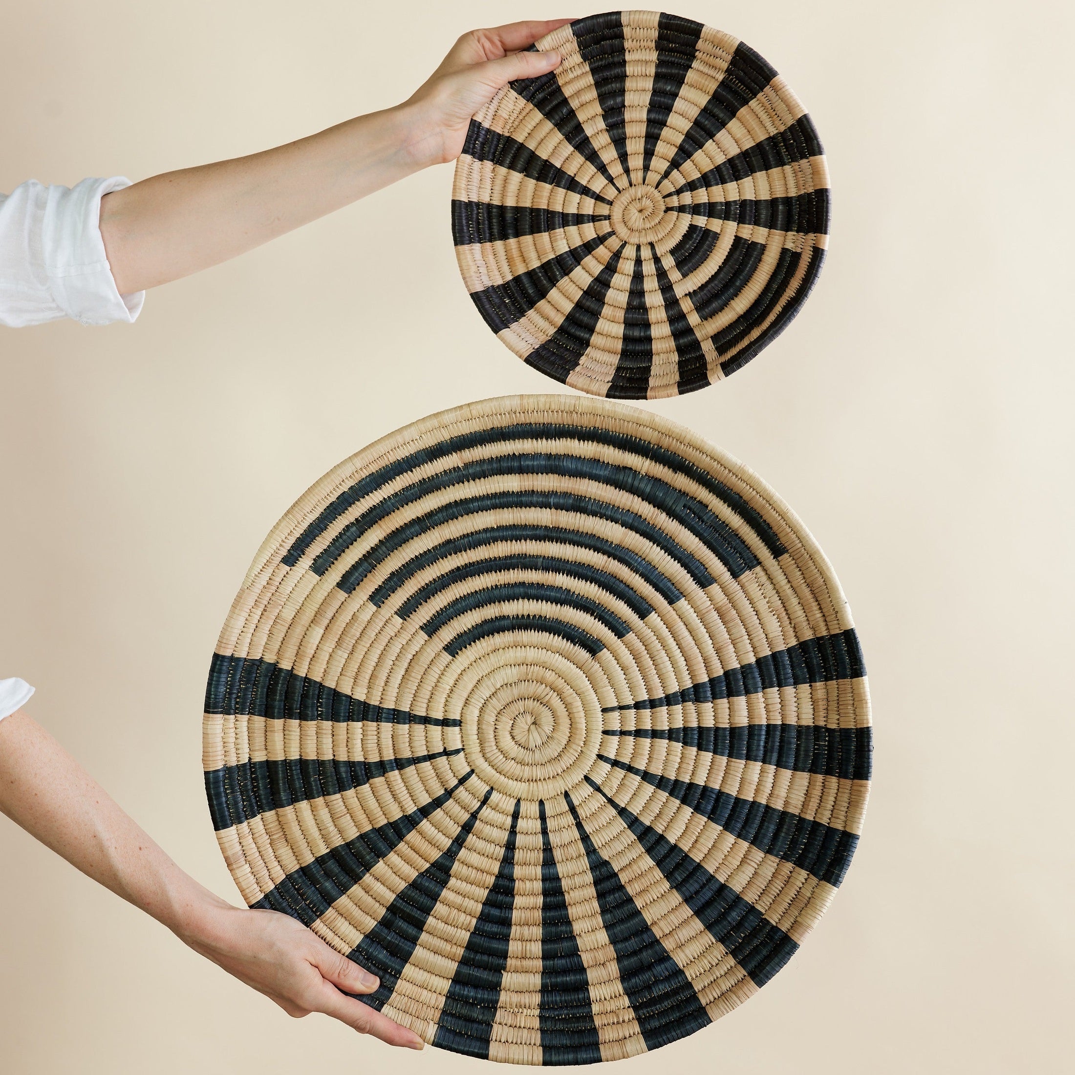 Zulo Woven Wall Disc